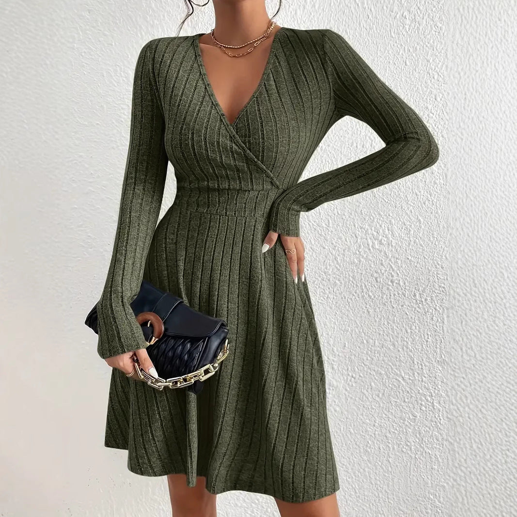 Robe portefeuille pour femmes avec manches longues et texture côtelée Chic und Stil