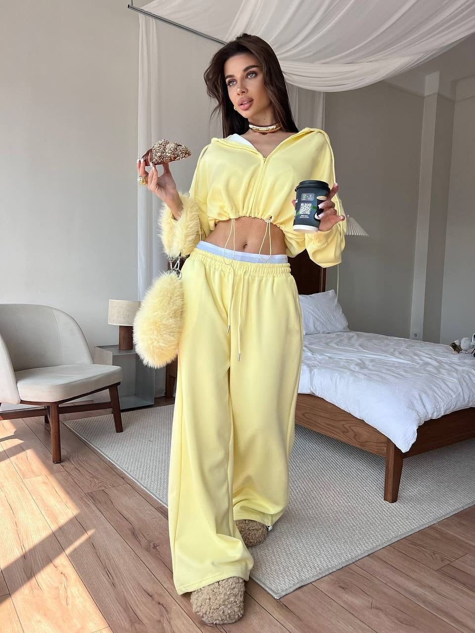 Ladies cropped hoodie and relaxed sweatpants set Chic and Style