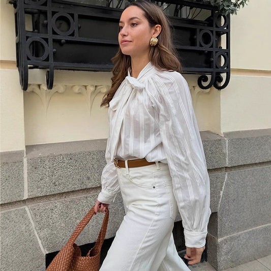Blouse élégante pour femmes avec détail en nœud et design rayé Chic und Stil