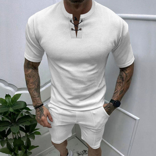 T-shirt court sportif pour hommes avec lacets Chic und Stil