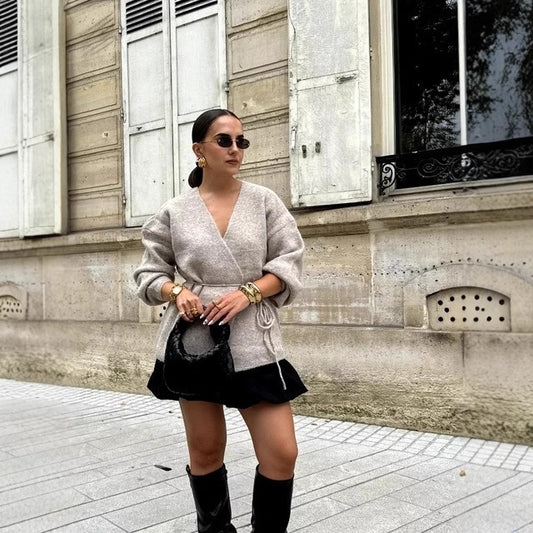 Pull-over à nouer pour femmes avec taille et détails stylés Chic und Stil
