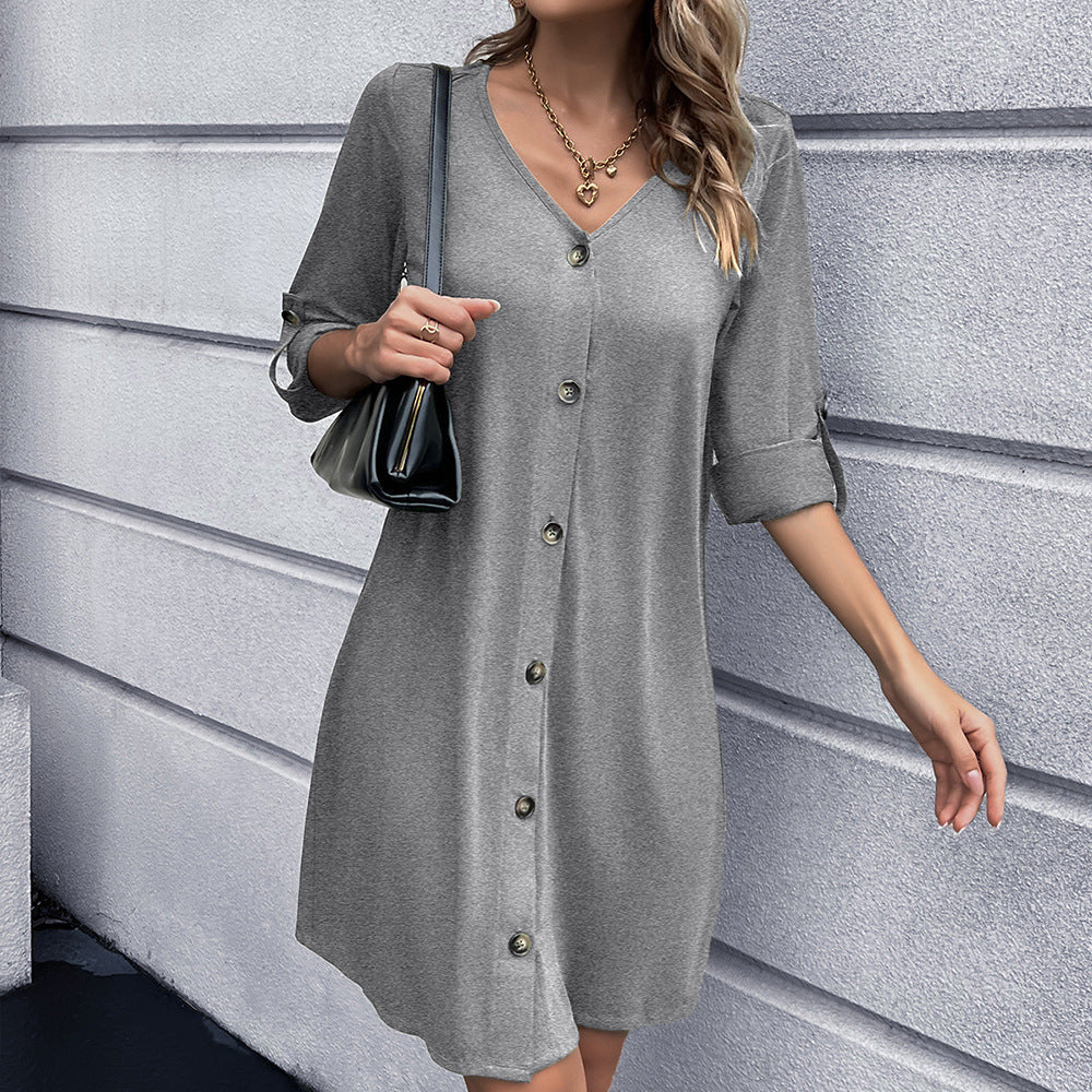 Robe décontractée à boutons pour femmes avec décolleté en V et manches 3/4 Chic und Stil