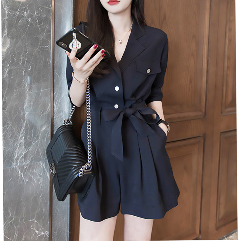 Combinaison utilitaire sur mesure pour femmes avec ceinture Chic und Stil