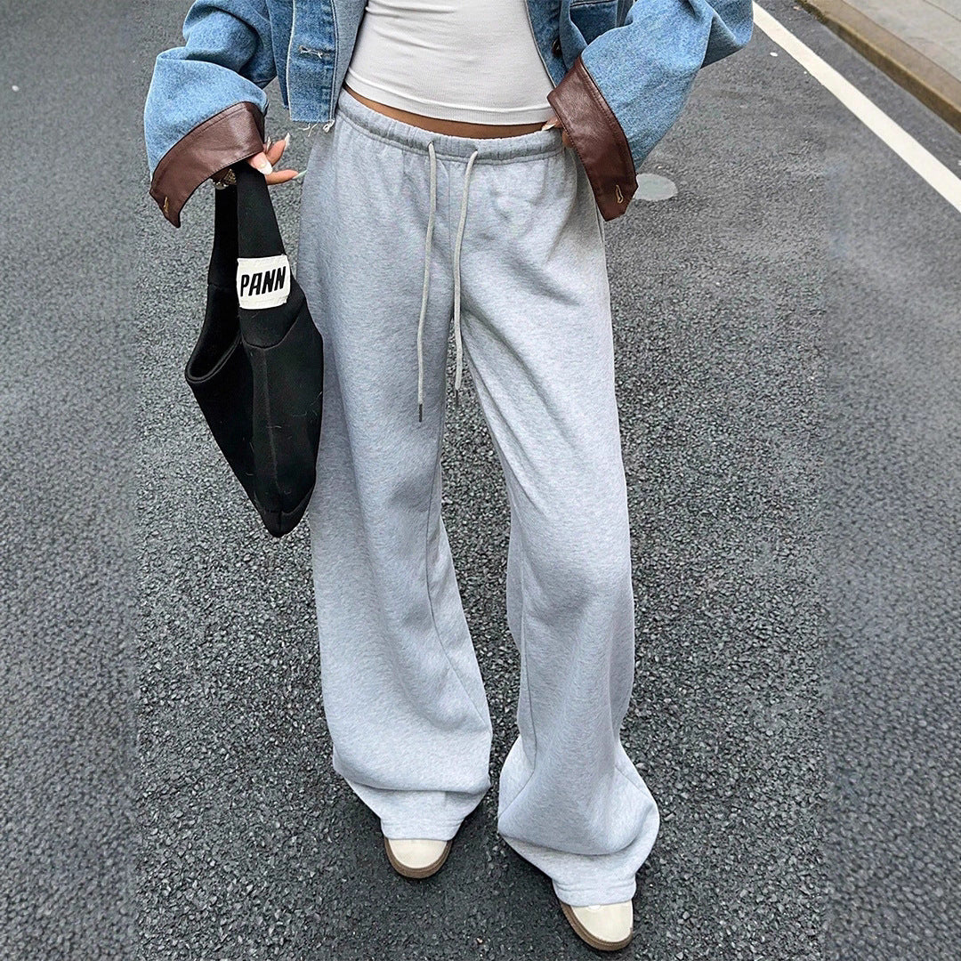 Women's sweatpants with a loose fit and elastic waist Chic and Style