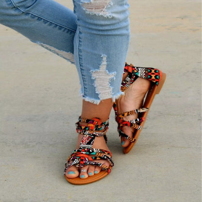 Sandales à brides pour femmes avec motif graphique et bride de cheville ajustable Chic und Stil