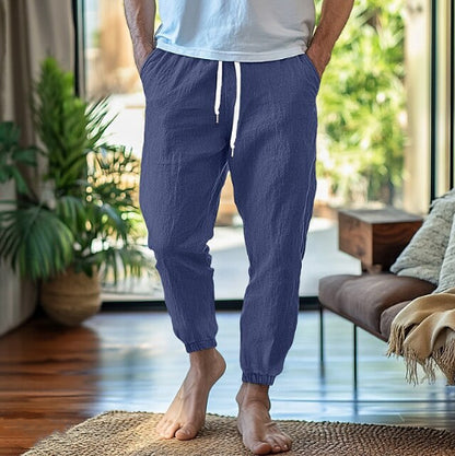 Casual pants for men with individually adjustable waist and ventilation inserts on the sides Chic und Stil