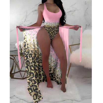 Maillot de bain femme à encolure haute avec jupe enroulée élégante et motif léopard tendance Chic und Stil