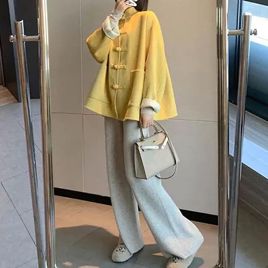 Veste en cape élégante pour femmes avec fermeture à bouton Chic und Stil
