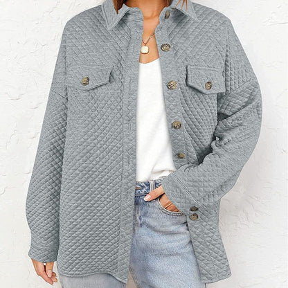 Dames grande taille veste matelassée avec poches et col classique Chic und Stil