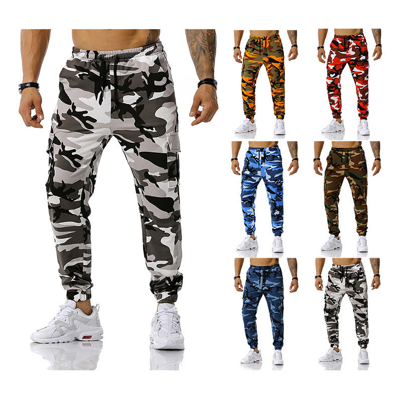 Camouflage cargo pants for men with elastic waistband and practical side pockets Chic and Style