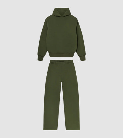 Hoodie and jogger pants set for women with high collar and elastic waistband Chic and Style