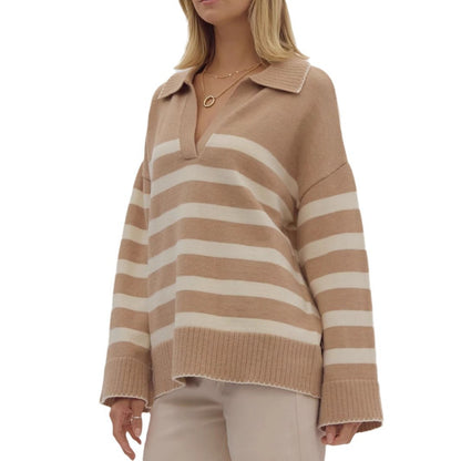 Pulls en tricot douillets pour femmes avec un motif rayé moderne et un décolleté en V Chic und Stil