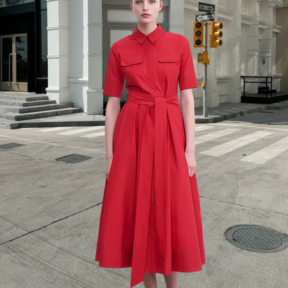 Robe chemise pour femmes avec ceinture cintrée et détails classiques Chic und Stil