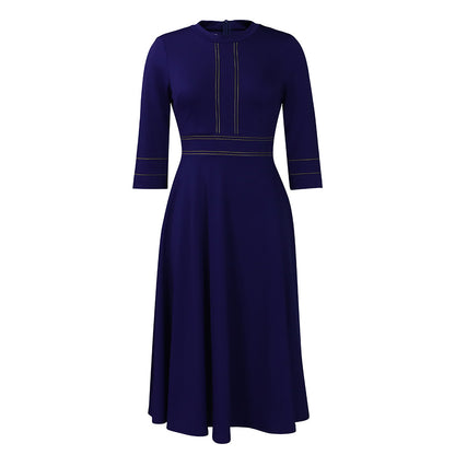Robe élégante pour femmes avec des coutures décoratives Chic und Stil