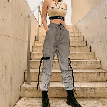 Pantalon cargo femme avec poches utilitaires et taille ajustable Chic und Stil