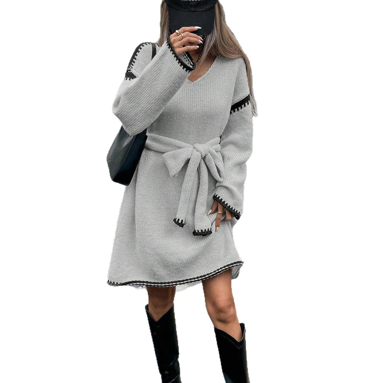 Robe tricotée pour femmes avec ceinture et détails contrastés Chic und Stil
