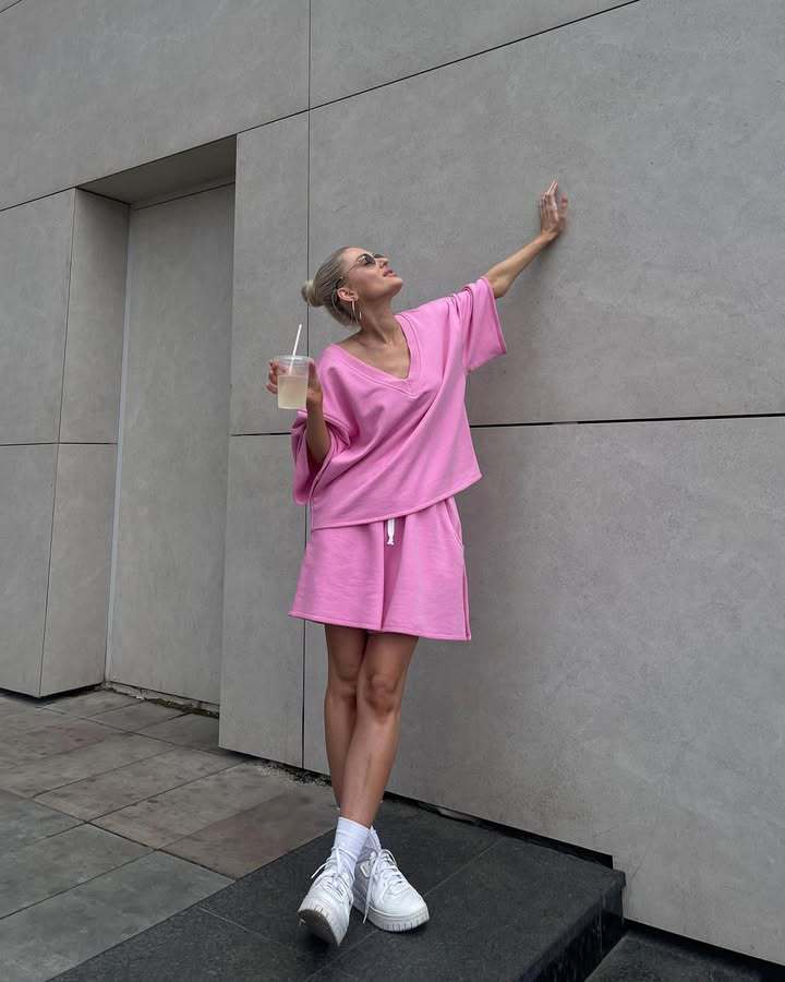 Ensemble haut décontracté et shorts pour femmes avec coupe surdimensionnée et séchage rapide Chic und Stil