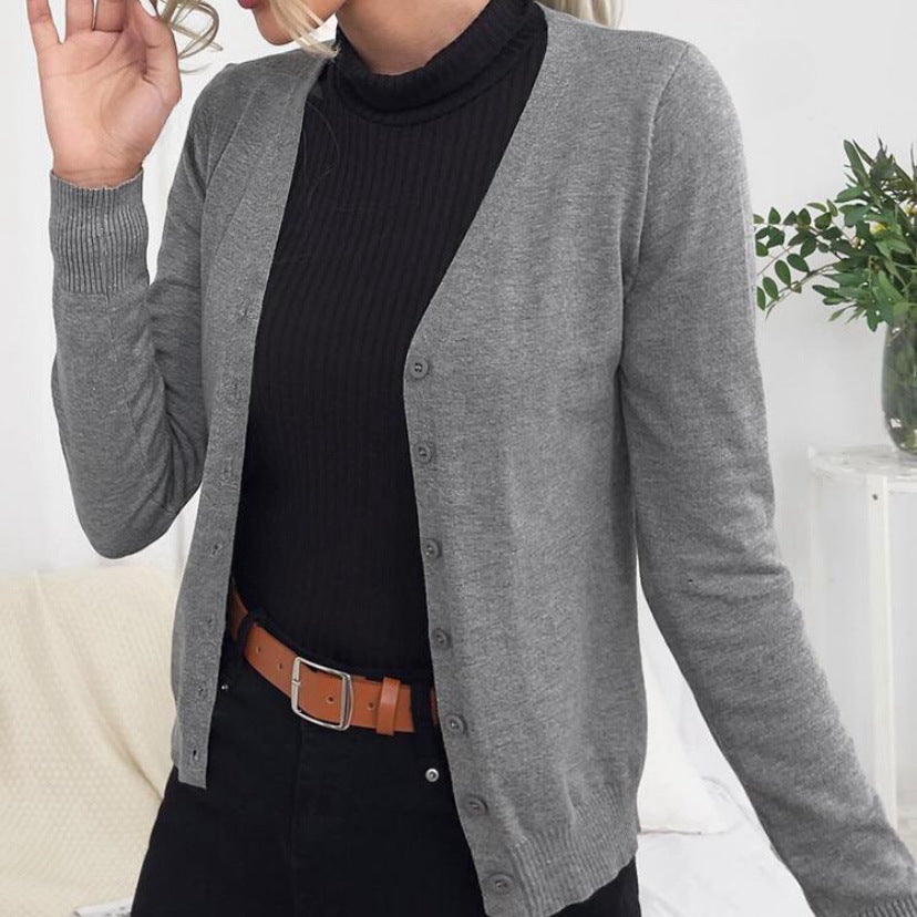 Dames Élégant cardigan en tricot avec un matériau fin et des détails de boutons Chic und Stil
