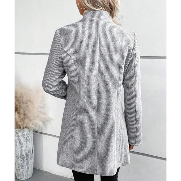 Dames élégant manteau long avec design structuré et détails raffinés Chic und Stil