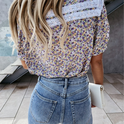 Blouse florale vintage inspirée pour femmes avec col en dentelle Chic und Stil