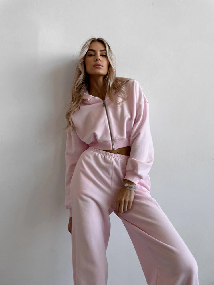 Casual set for women with short hoodie and wide pants Chic and Style