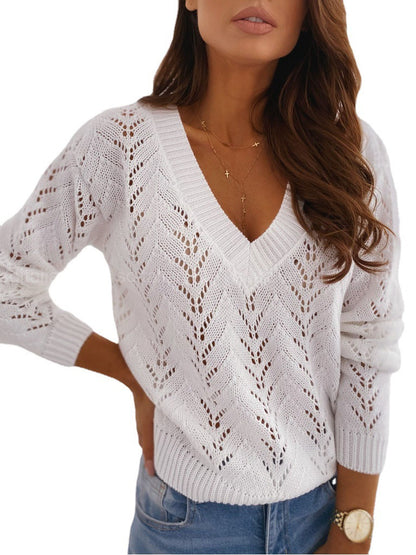 Pull en grosse maille pour femmes avec un élégant décolleté en V et un motif délicat Chic und Stil