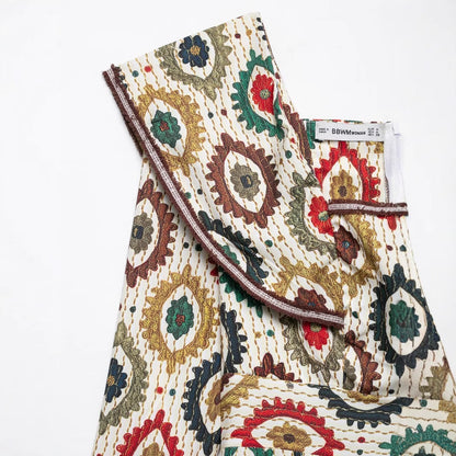 Robe midi pour femmes avec un mélange de motifs élégant et un col volumineux Chic und Stil