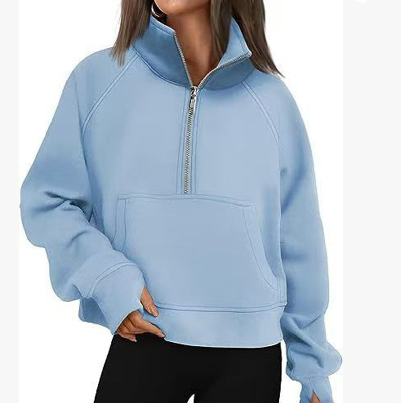 Casual women's pullover with short zipper and kangaroo pocket Chic and Style