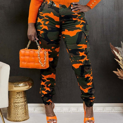 Women's cargo pants with camouflage pattern and high waist Chic and Style
