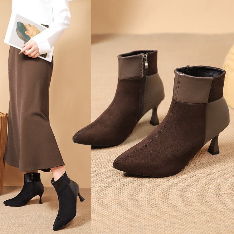 Dames Botte Élégantes avec un Chic Talon Bloc et des Détails à la Mode Chic und Stil