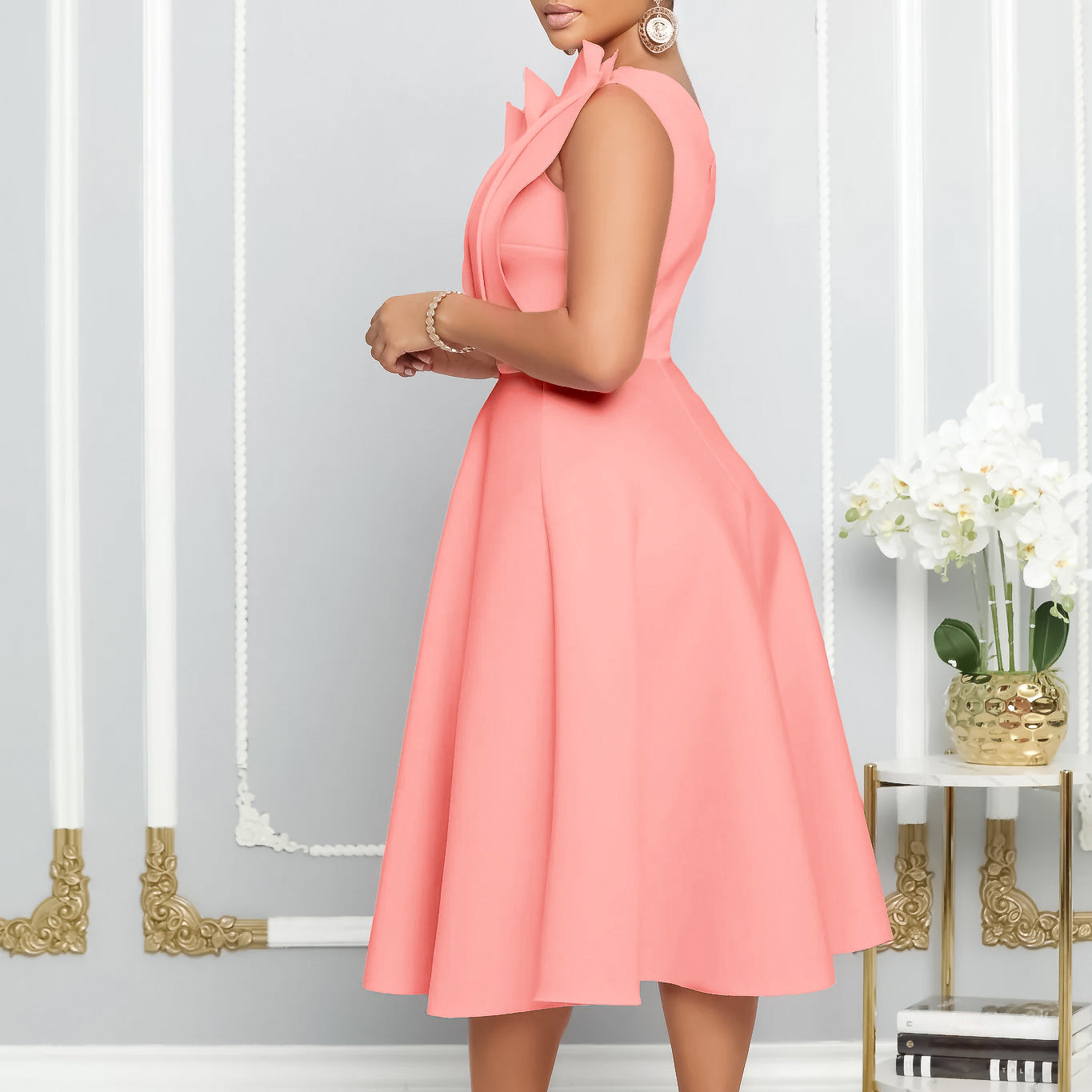 Robe charmante à une épaule pour dames avec drapé et ceinture cintrée Chic und Stil