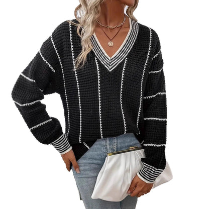 Pull en tricot épais pour femmes avec un élégant décolleté en V et un motif à rayures tendance Chic und Stil
