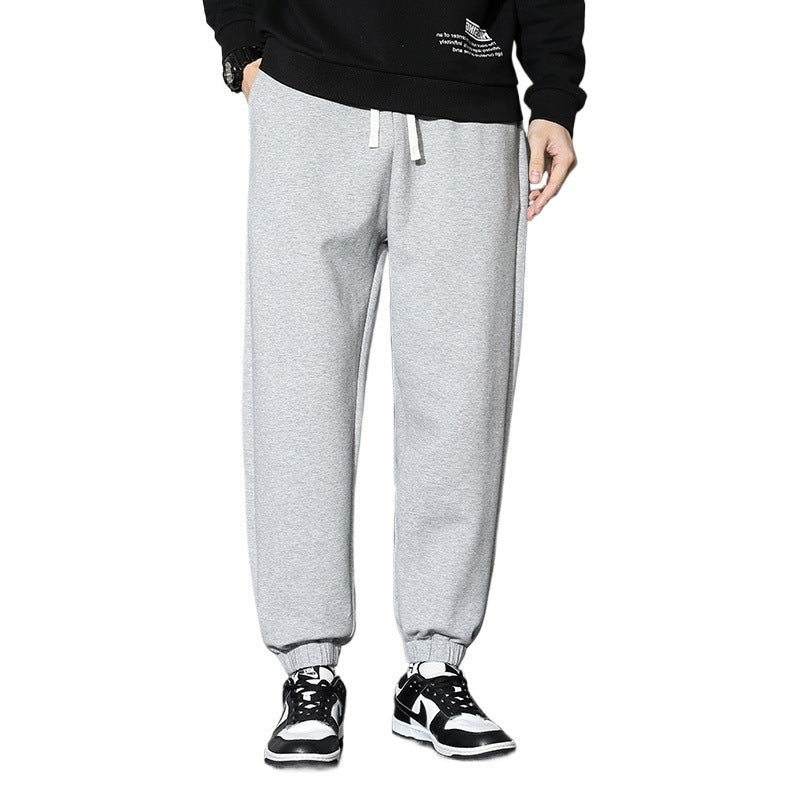 Casual sweatpants for men with elastic waistband and side pockets Chic and Style