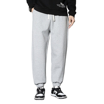 Casual sweatpants for men with elastic waistband and side pockets Chic and Style