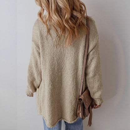 Dames gros pull-over avec poches pratiques et col contrasté Chic und Stil