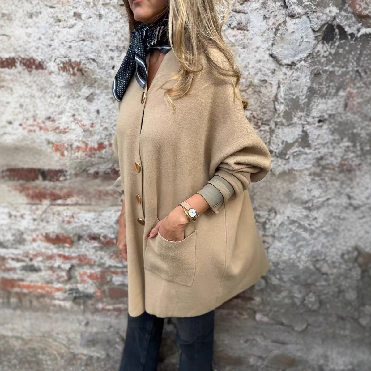 Dames Cardigan à la mode avec poches pratiques et fermeture à boutons Chic und Stil