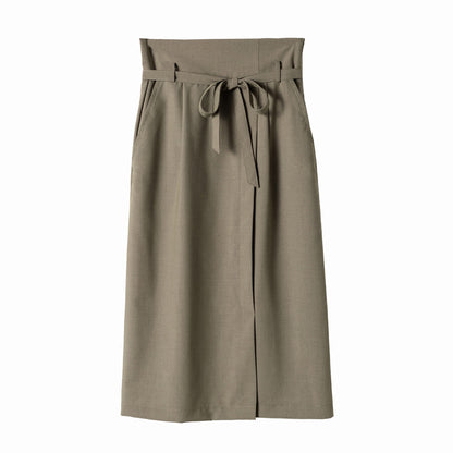 Pantalons femme taille haute ajustés avec détail ceinturé Chic und Stil