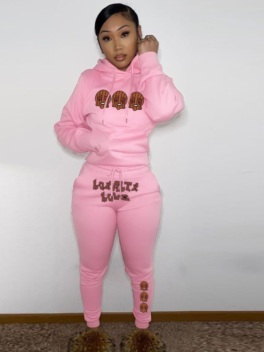 Sweatshirt and jogging pants set for women with creative Christmas pattern and comfortable fit Chic und Stil