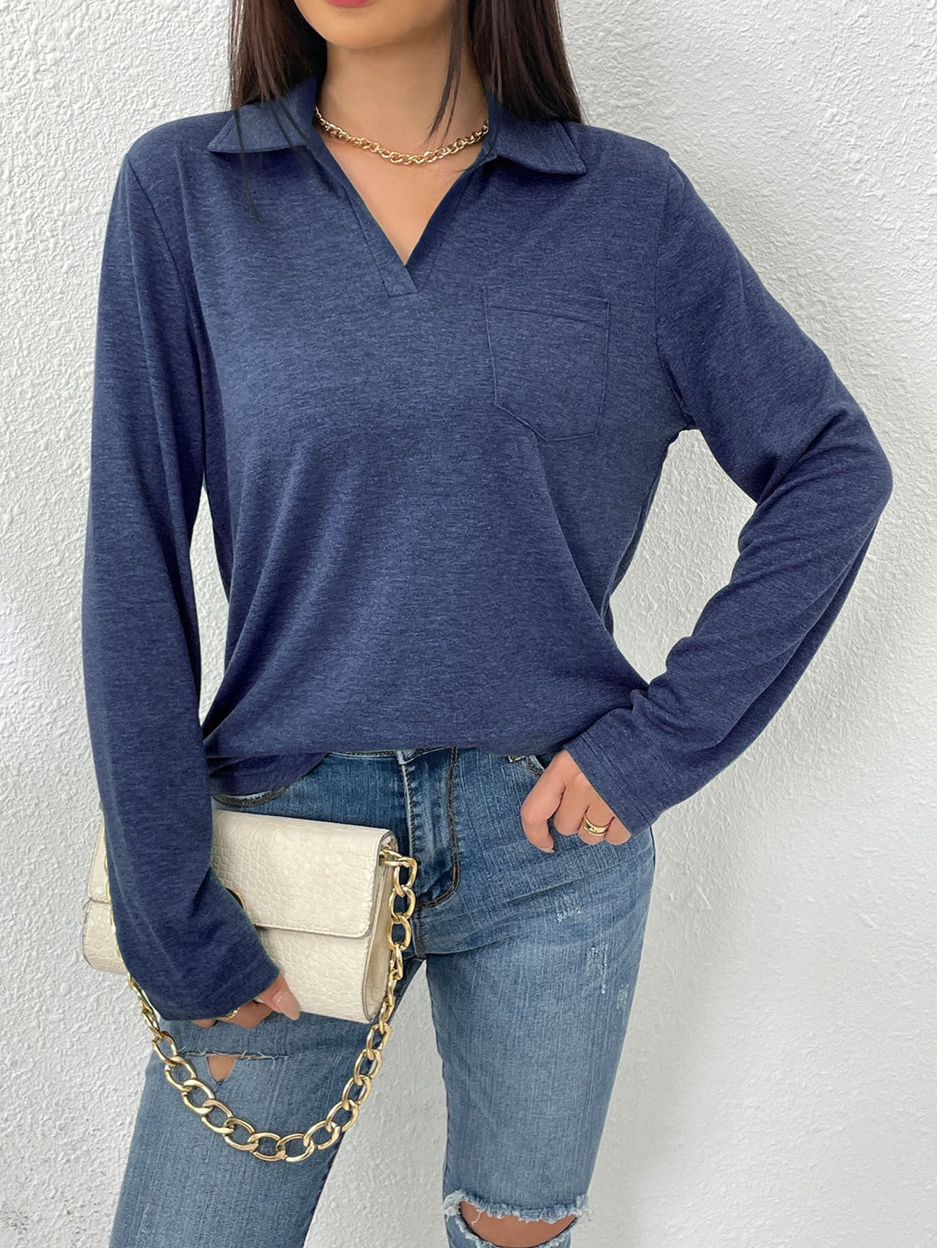 Blouse à manches longues pour femmes avec col moderne et poche poitrine Chic und Stil