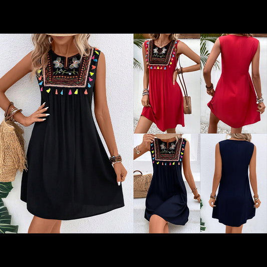 Robe d'été légère pour femmes avec détail coloré brodé Chic und Stil