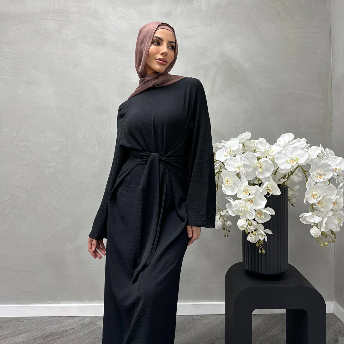 Robe maxi féminine tendance en tissu fluide avec des manches larges Chic und Stil