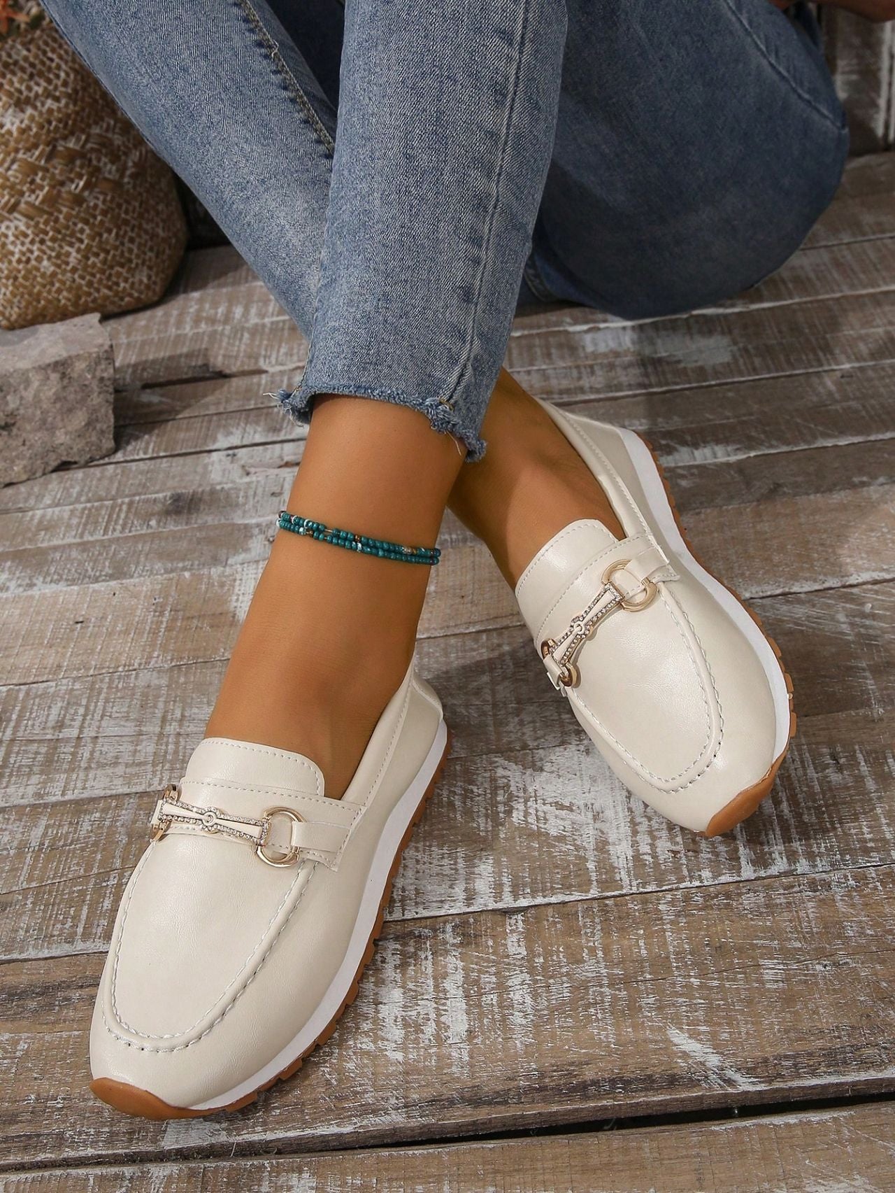 Mocassins élégants pour dames avec détail de boucle à la mode Chic und Stil
