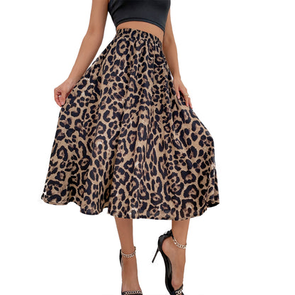 Jupe maxi femme avec un élégant motif léopard et une taille élastique Chic und Stil