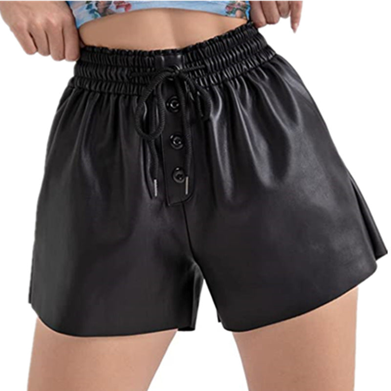 Shorts décontractés pour femmes en cuir synthétique innovant avec taille élastique et détails de boutons pratiques Chic und Stil
