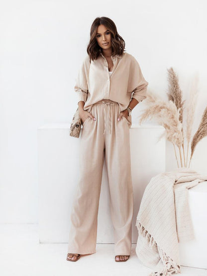 Lightweight two-piece women's set consisting of a shirt and pants with a knot at the waist Chic und Stil