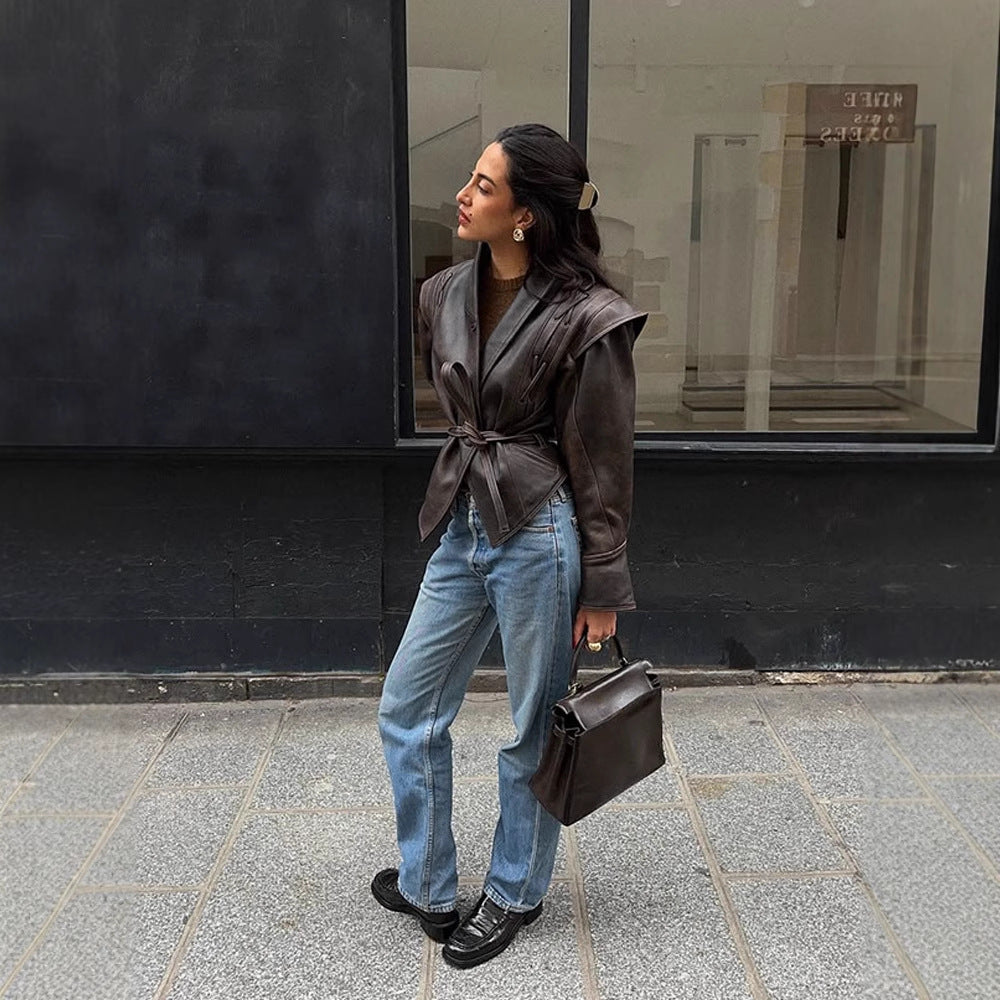 Dames élégante veste en simili cuir avec coupe cintrée et large col Chic und Stil