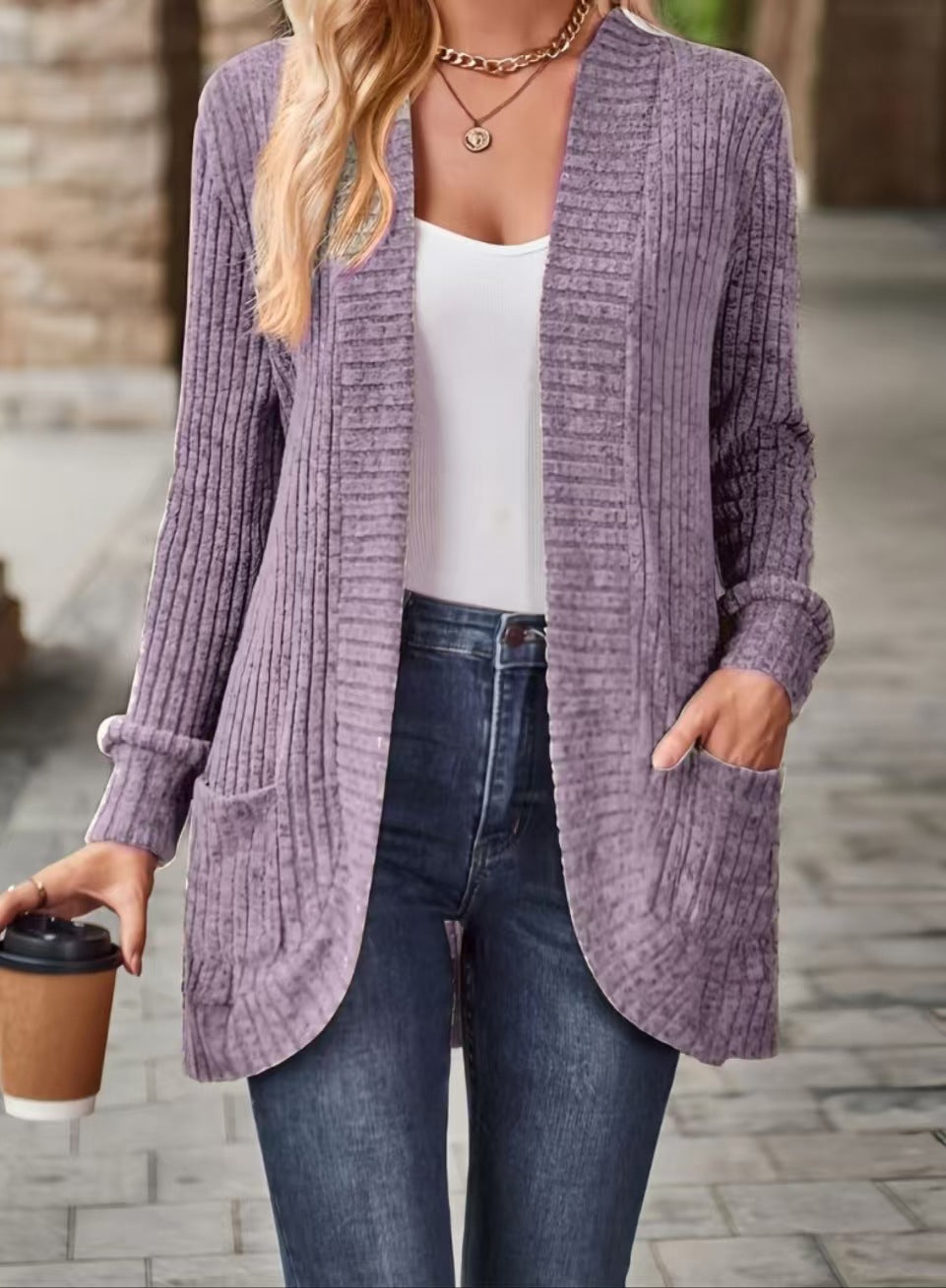 Dames cardigan décontracté avec poches et design texturé Chic und Stil