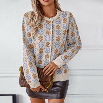 Veste en maille pour femmes avec motif floral et boutons Chic und Stil