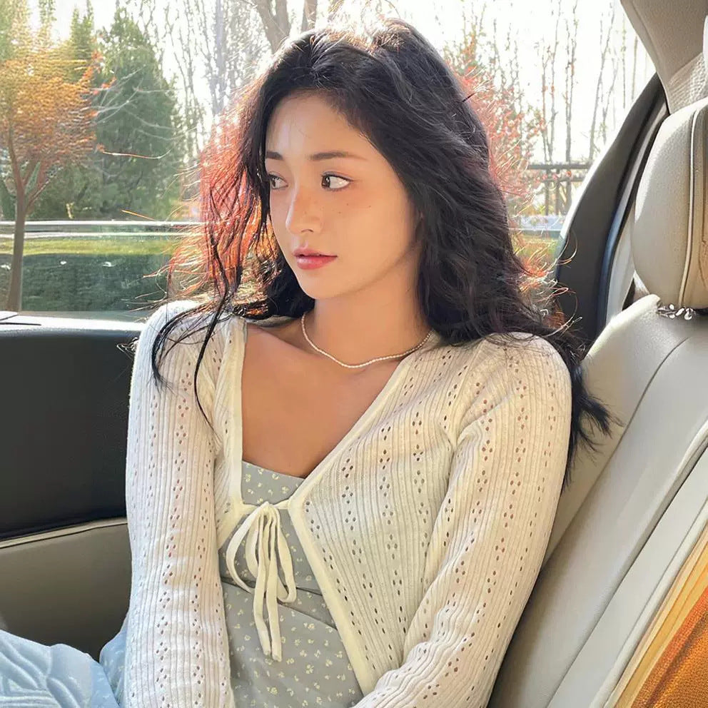 Cardigan Tricot Élégant pour Femme avec Lacer Ajustable Chic & Stil