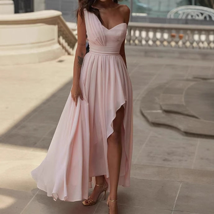 Femmes Robe maxi élégante avec ourlet asymétrique et détails en volants Chic und Stil